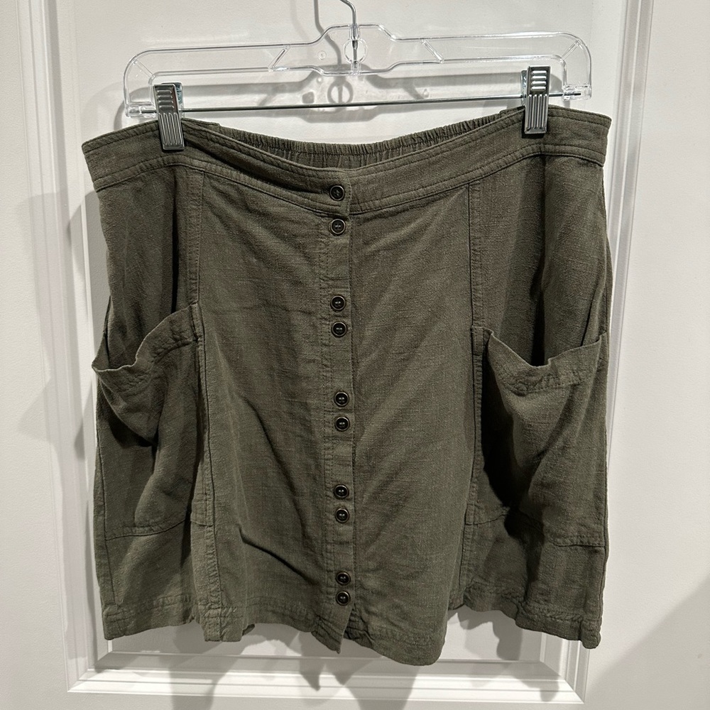 Universal Thread Button Front Army Green Mini Skirt With Pockets Large